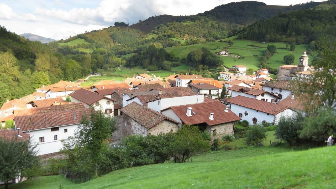 Albergue Olasenea Aterpea Zubieta Extérieur photo